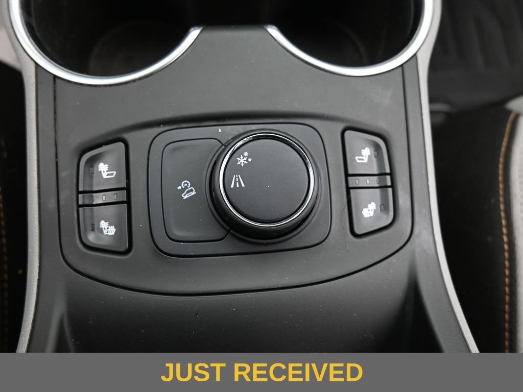 Used 2018 GMC Terrain SLE w/ Driver Convenience Package FWD image 13