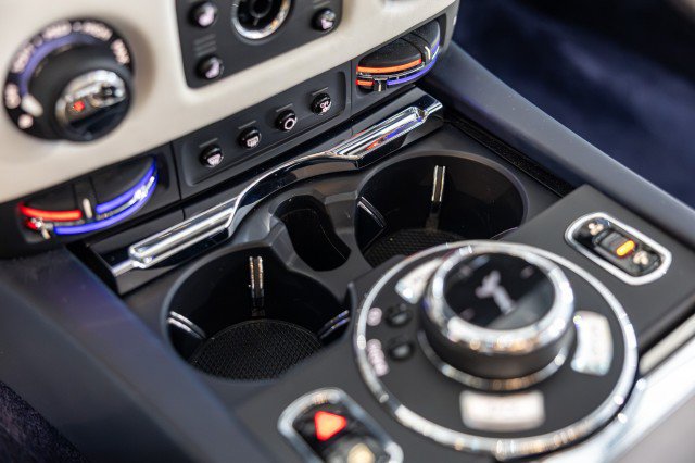 Used 2017 Rolls-Royce Wraith RWD image 47