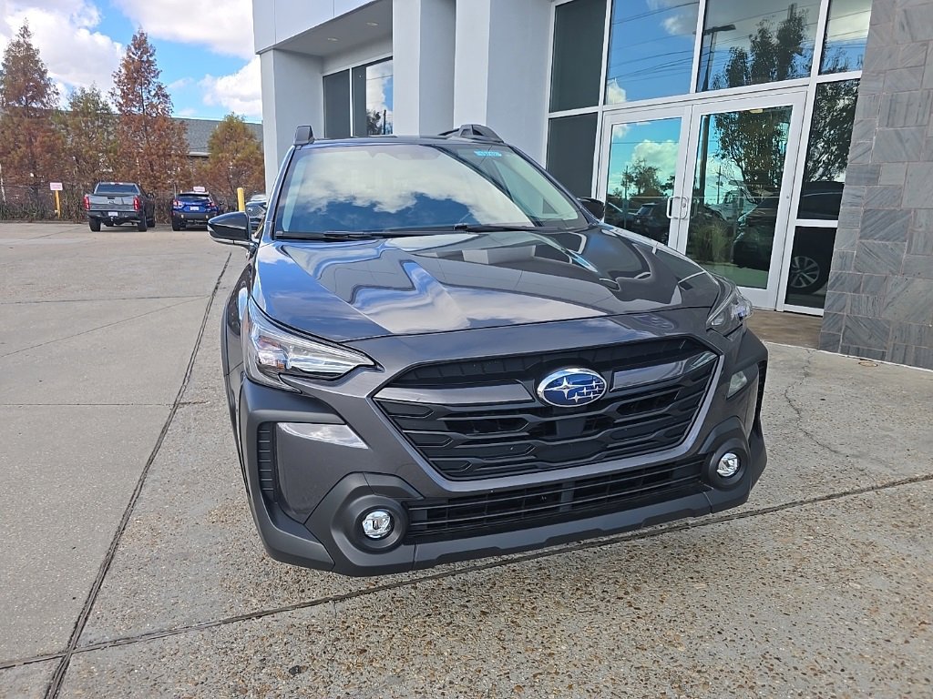 Used 2025 Subaru Outback Premium image 4