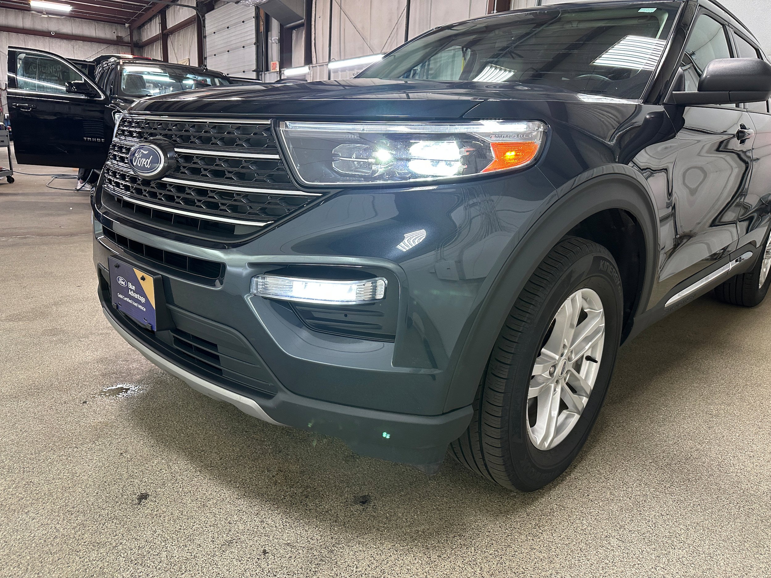 Used 2023 Ford Explorer XLT w/ Equipment Group 202A AWD/4WD image 34