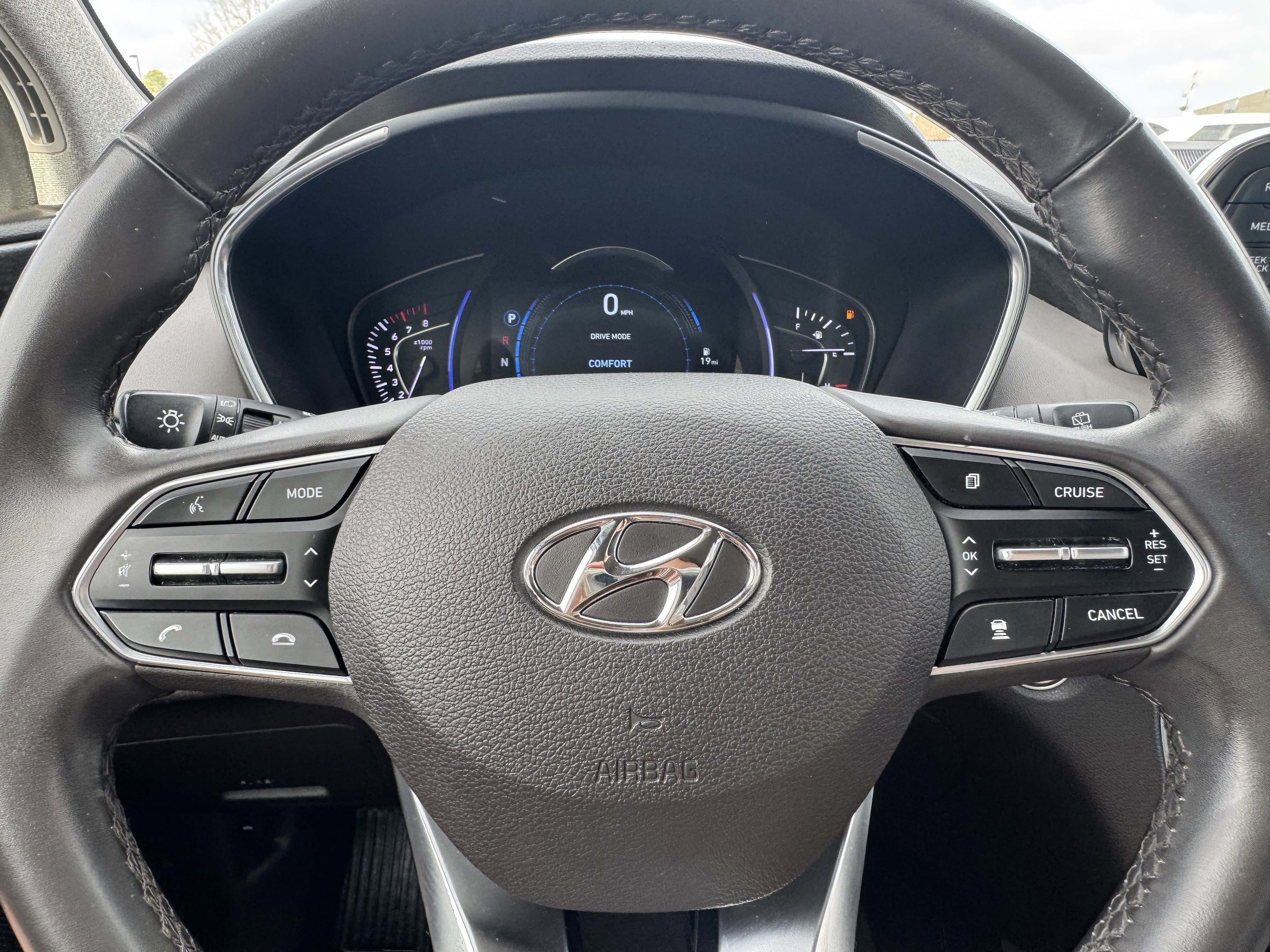 Used 2019 Hyundai Santa Fe Limited image 15