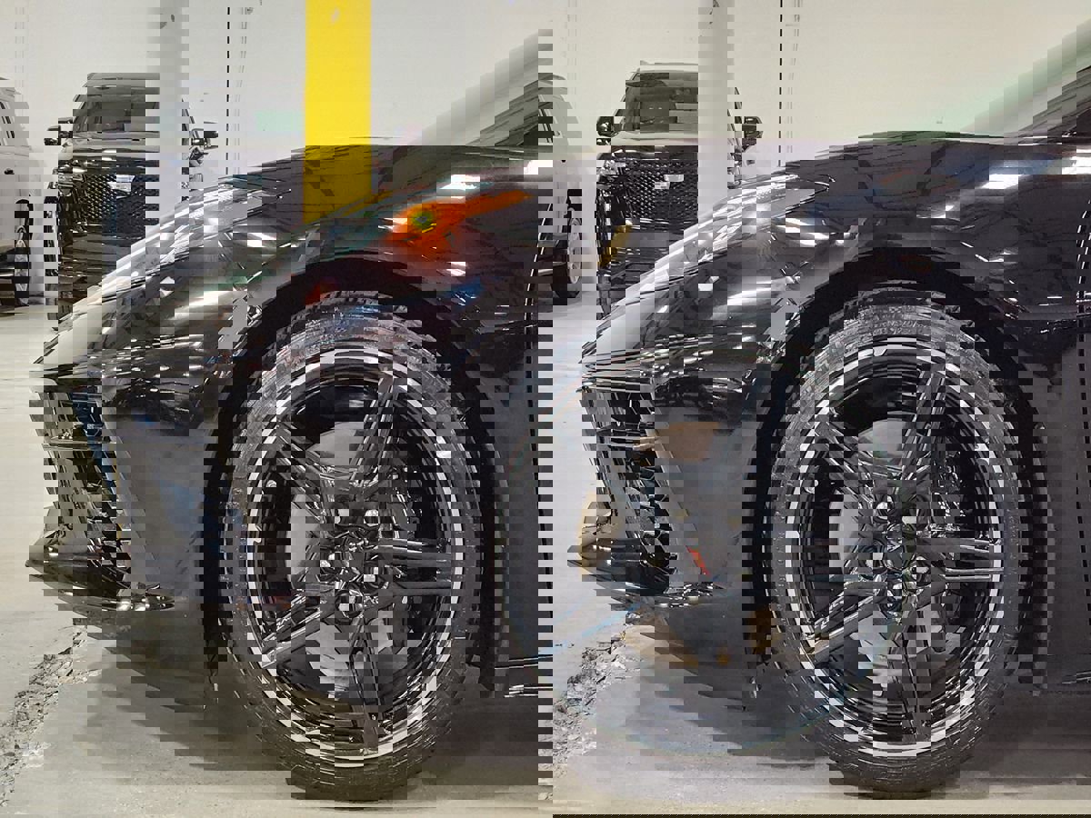 Used 2024 Chevrolet Corvette Stingray Coupe w/ 1LT image 5