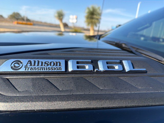 Used 2024 Chevrolet Silverado 2500 ZR2 w/ Technology Package image 5