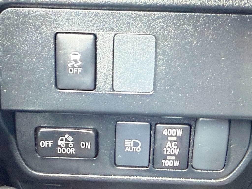 Used 2023 Toyota Tacoma TRD Sport AWD/4WD image 21