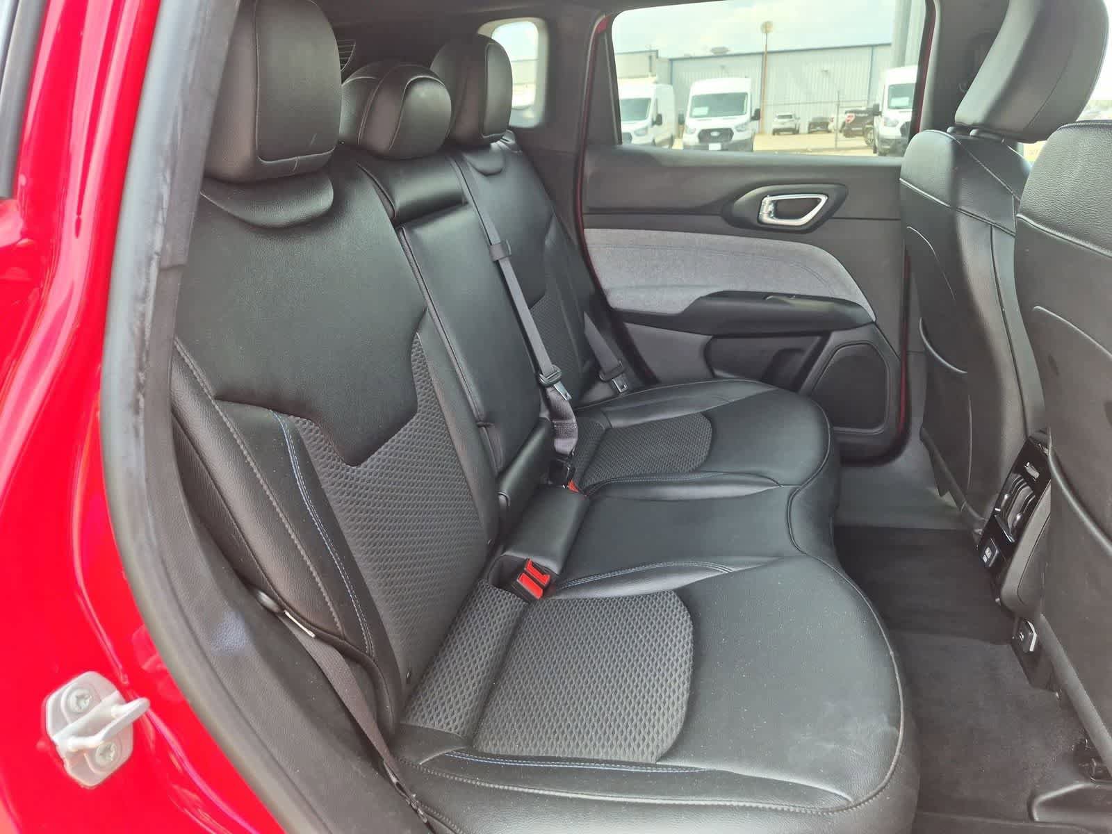 Used 2024 Jeep Compass Latitude AWD/4WD image 25