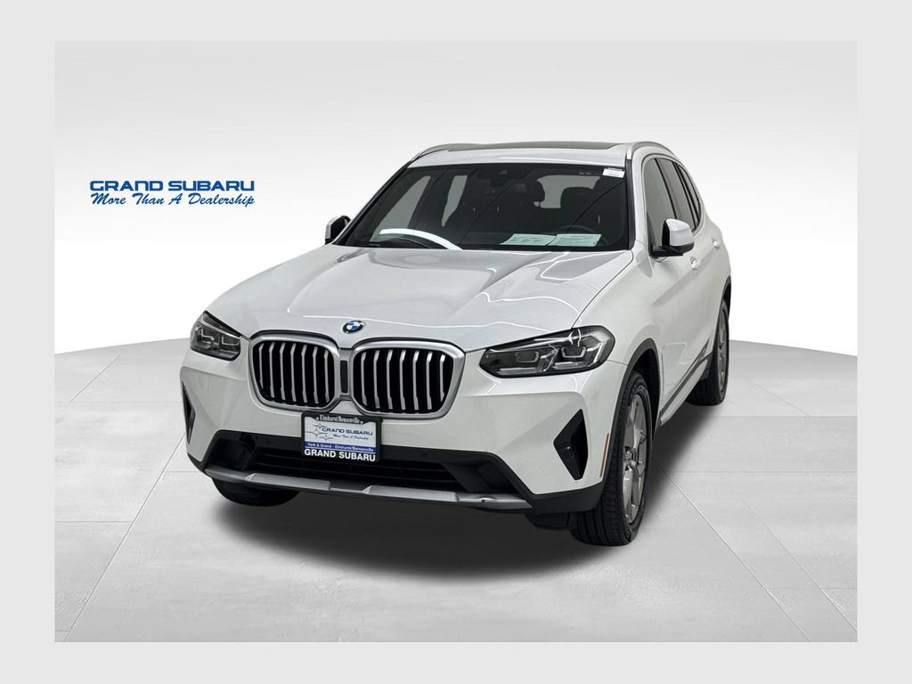 Used 2022 BMW X3 xDrive30i w/ Premium Package 2