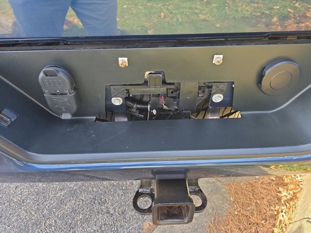 Used 2020 Chevrolet Silverado 2500 High Country w/ Z71 Off-Road Package image 17