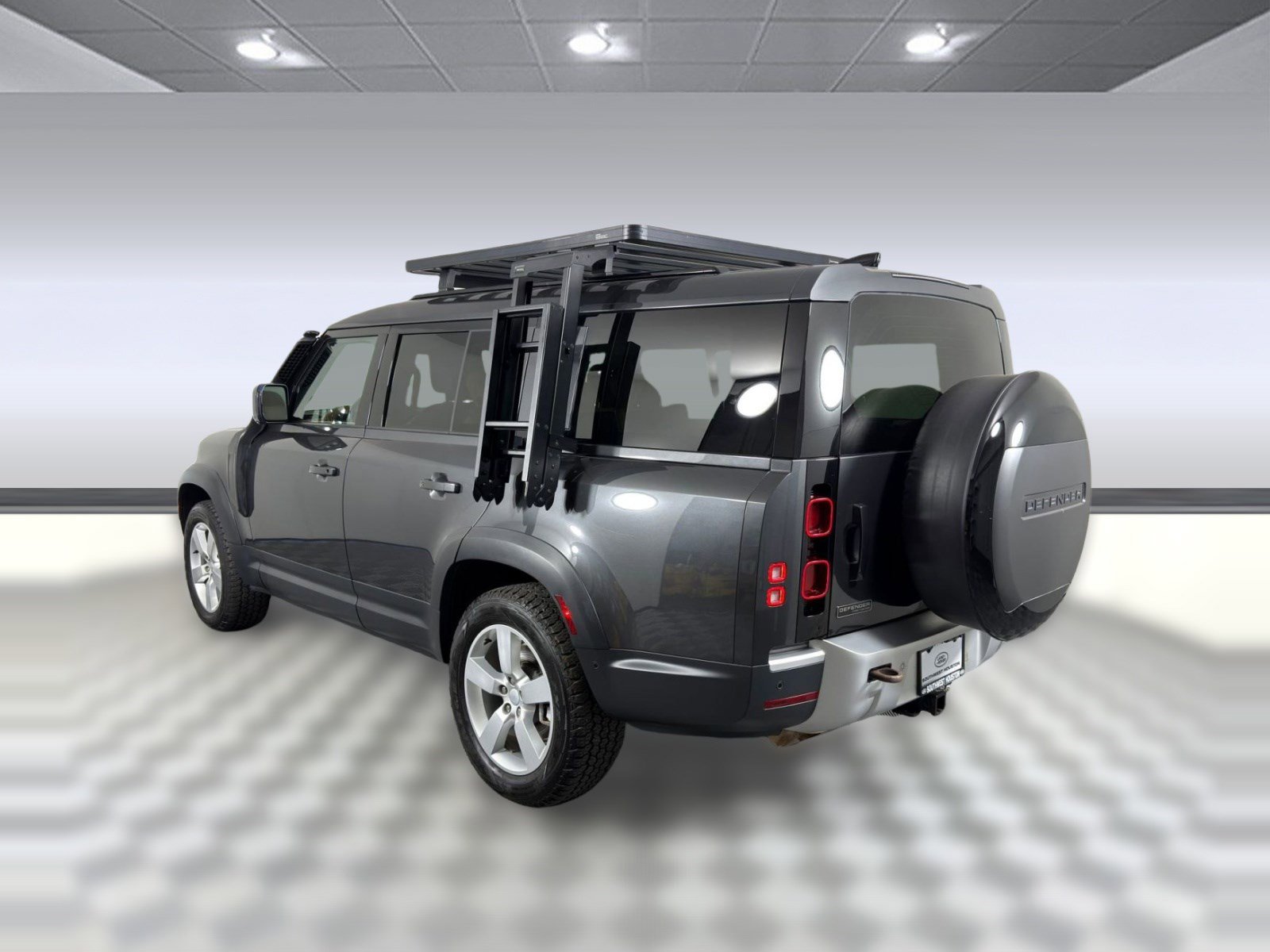 Used 2023 Land Rover Defender 130 First Edition AWD/4WD image 3