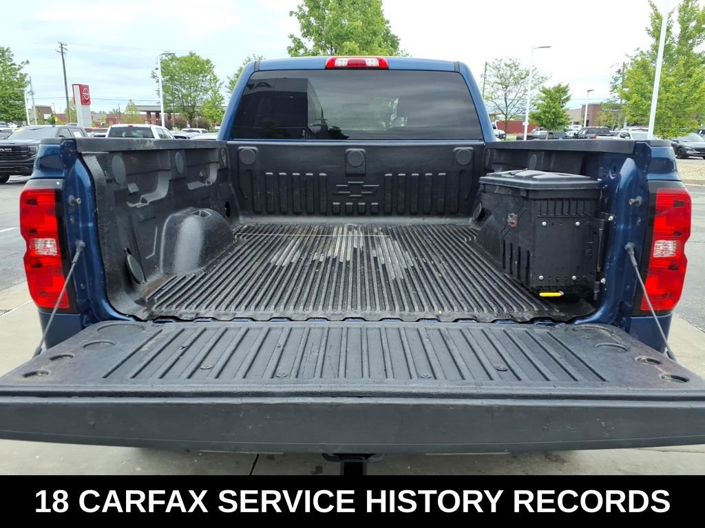 Used 2018 Chevrolet Silverado 1500 LT w/ All Star Edition AWD/4WD image 9