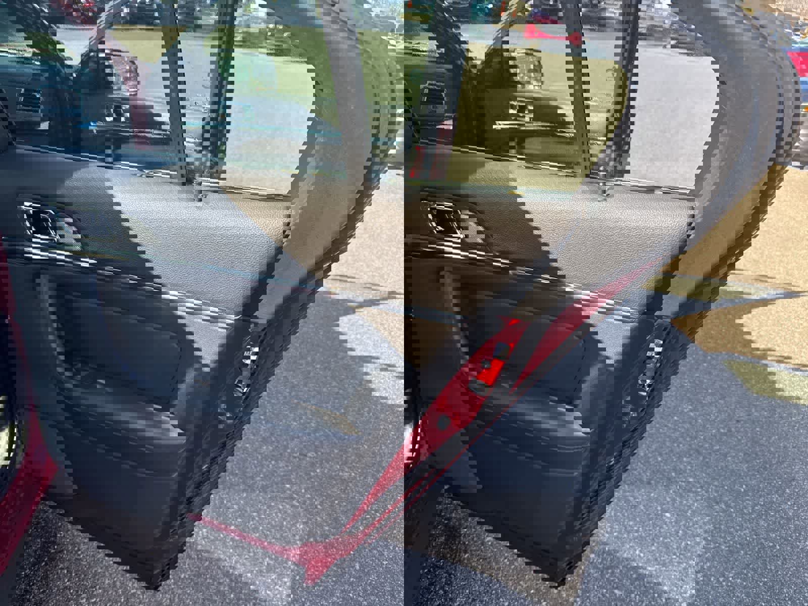 Used 2009 Lincoln MKS AWD image 25