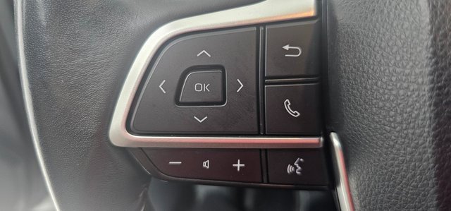 Used 2024 Toyota Highlander XLE image 13