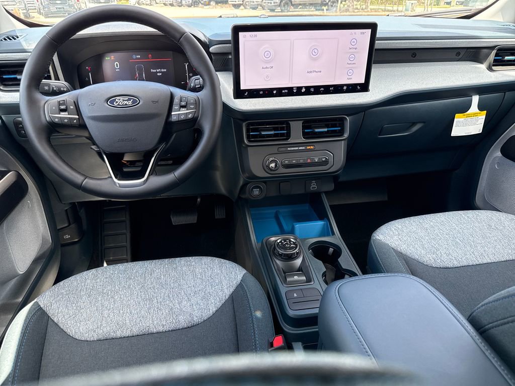 New 2025 Ford Maverick XLT image 4