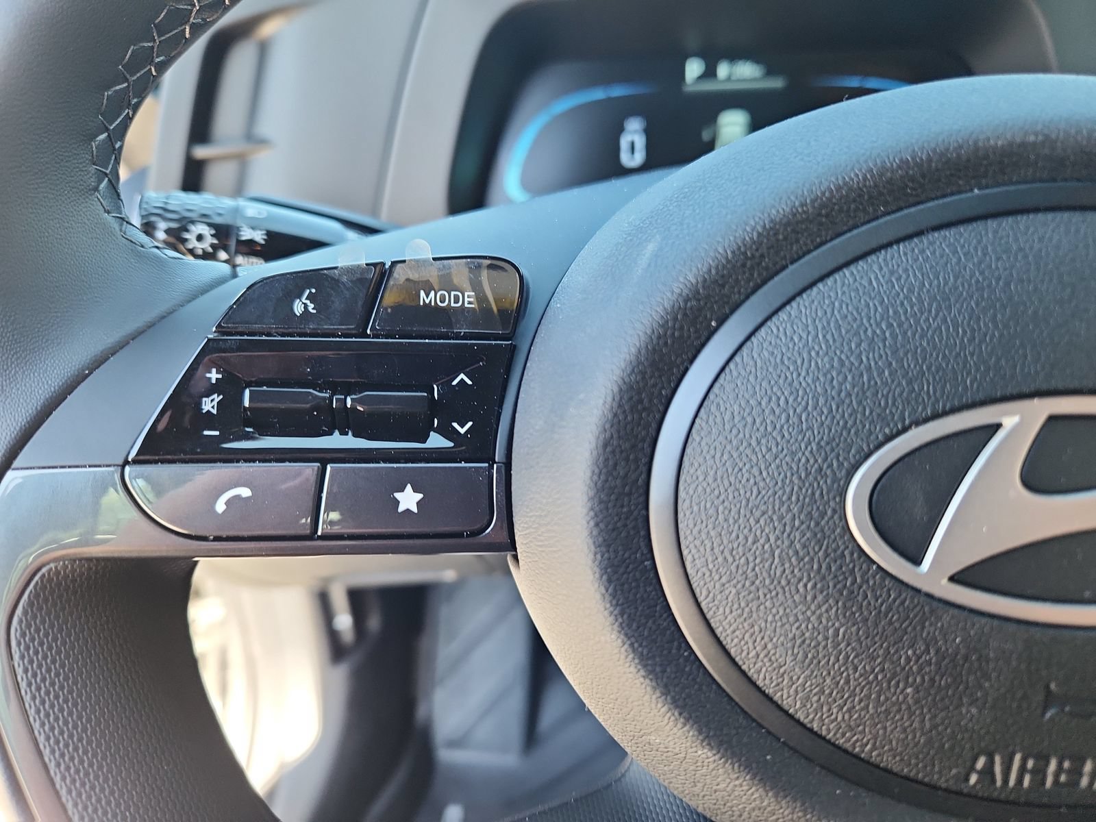 Used 2026 Hyundai Elantra Sport FWD image 18