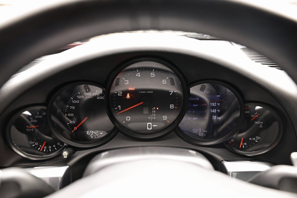 Certified 2016 Porsche 911 Targa 4 image 30