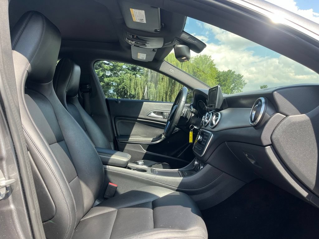 Used 2014 Mercedes-Benz CLA 250 image 27