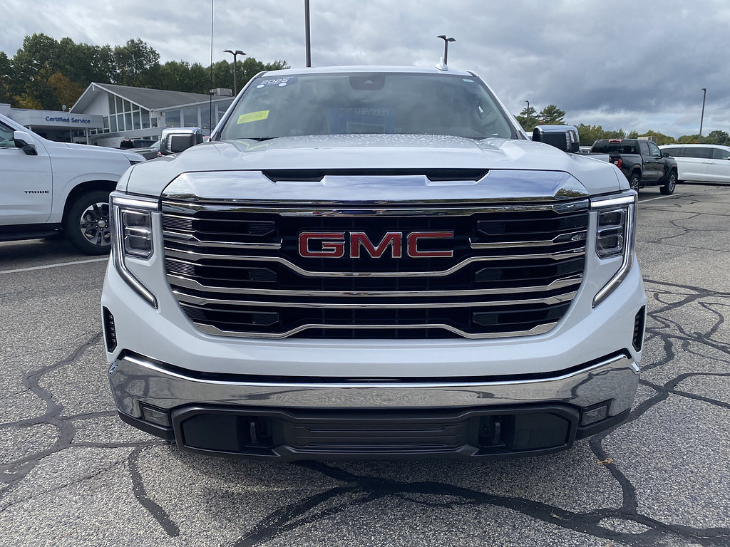 Certified 2025 GMC Sierra 1500 SLT AWD/4WD image 2
