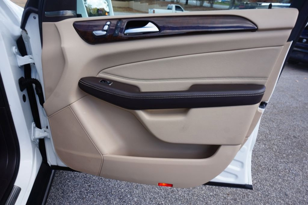 Used 2017 Mercedes-Benz GLE 350 image 33