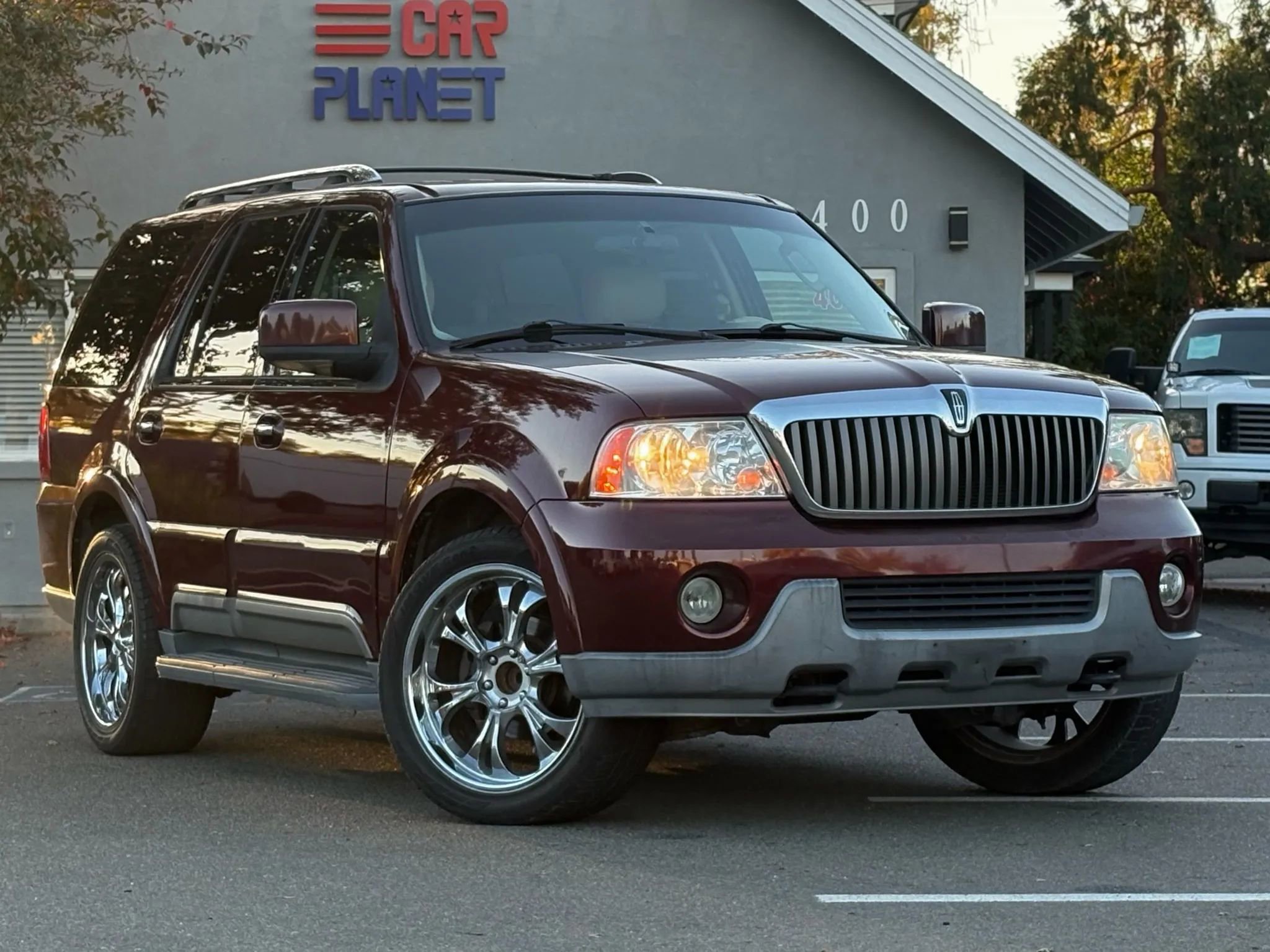 Used 2003 Lincoln Navigator 2WD image 3