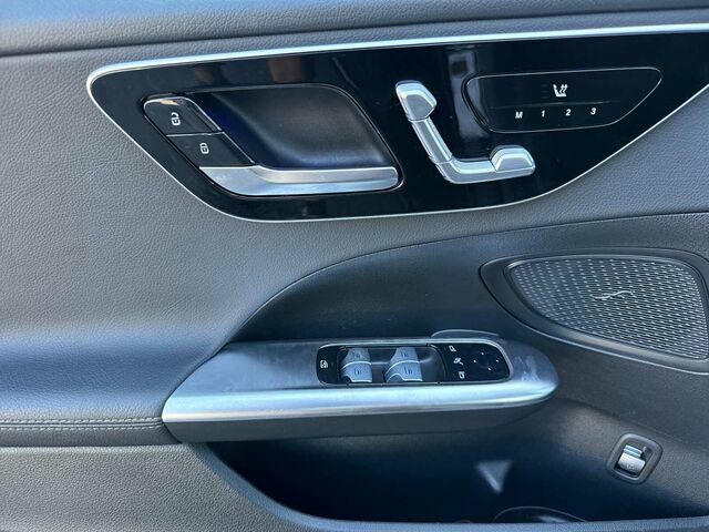 Used 2024 Mercedes-Benz C 300 4MATIC Sedan image 13