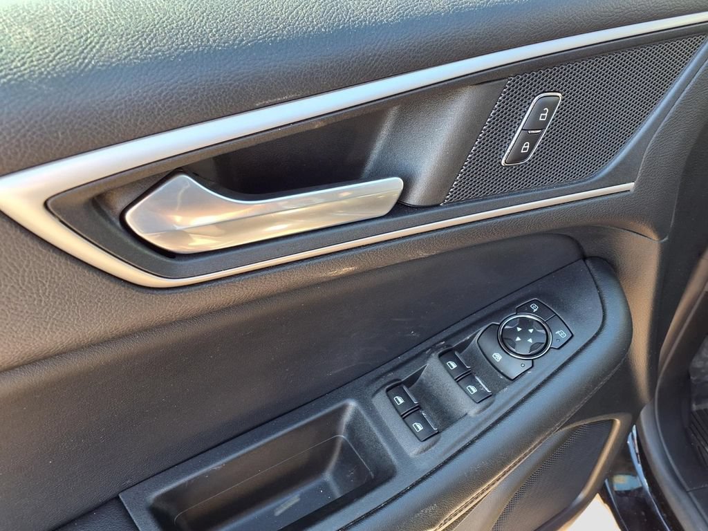 Used 2022 Ford Edge SEL w/ Convenience Package AWD/4WD image 28
