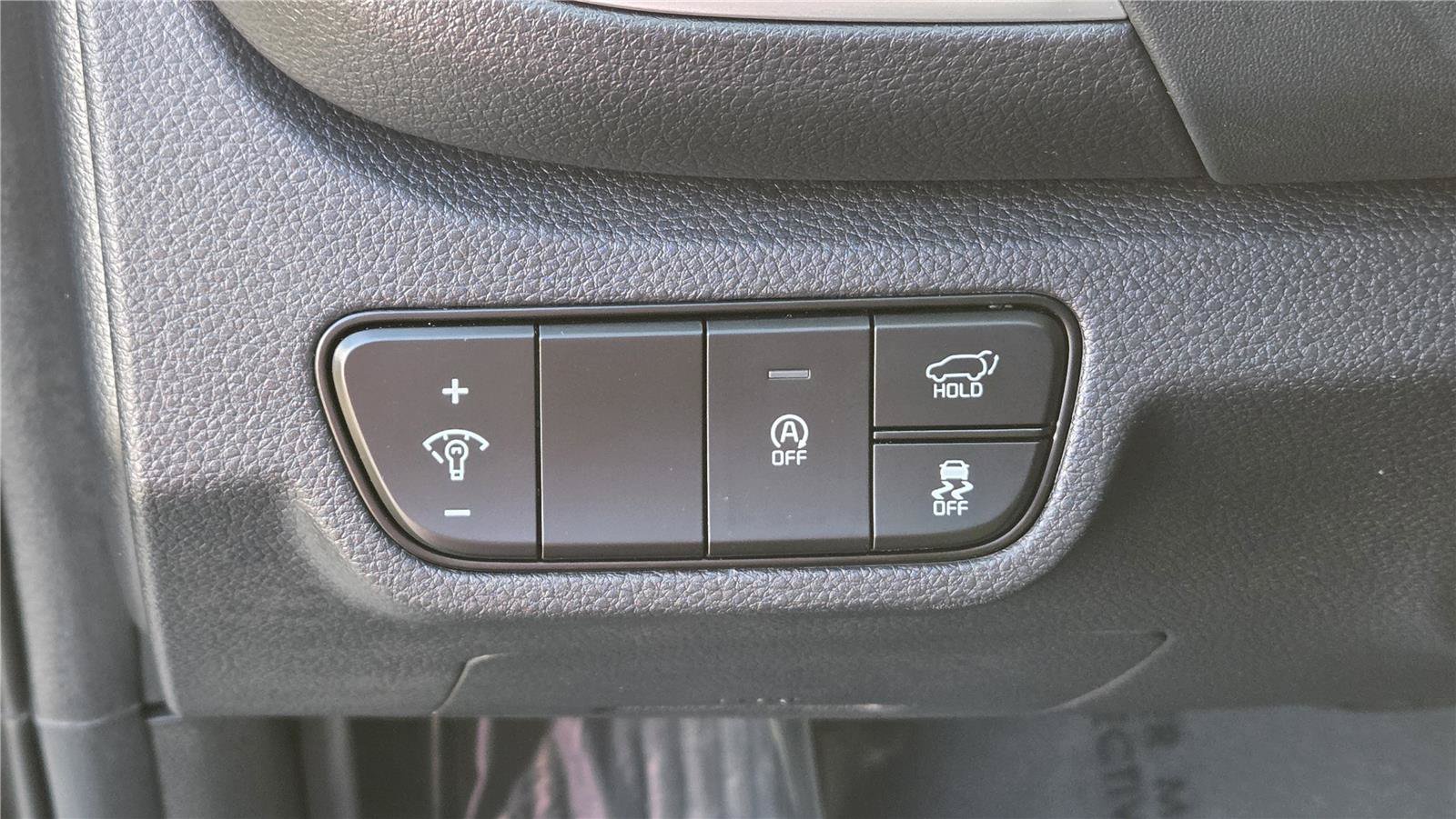 Certified 2026 Kia Seltos EX AWD/4WD image 17