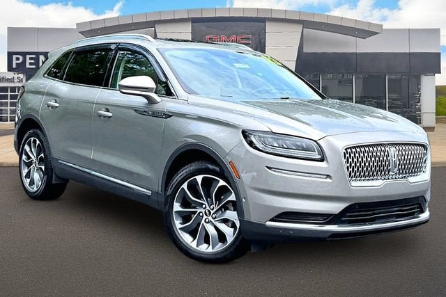 Used 2023 Lincoln Nautilus Reserve AWD/4WD image 11