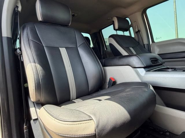 Used 2020 Ford F350 XLT w/ XLT Premium Package AWD/4WD image 13