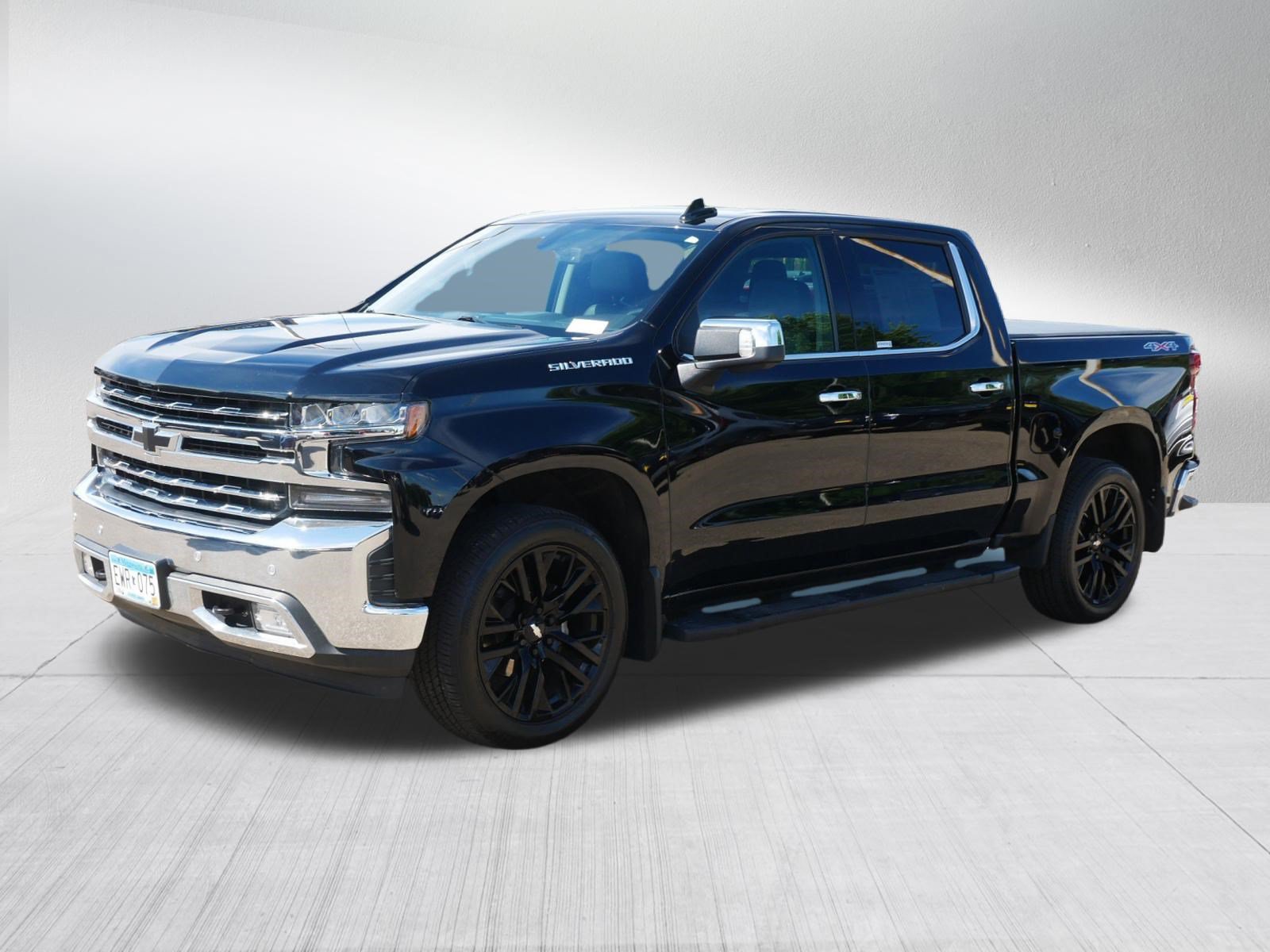 Used 2020 Chevrolet Silverado 1500 LTZ w/ LTZ Plus Package AWD/4WD image 3