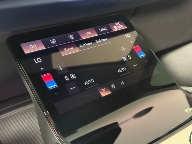 New 2026 Cadillac Vistiq Premium Luxury image 19
