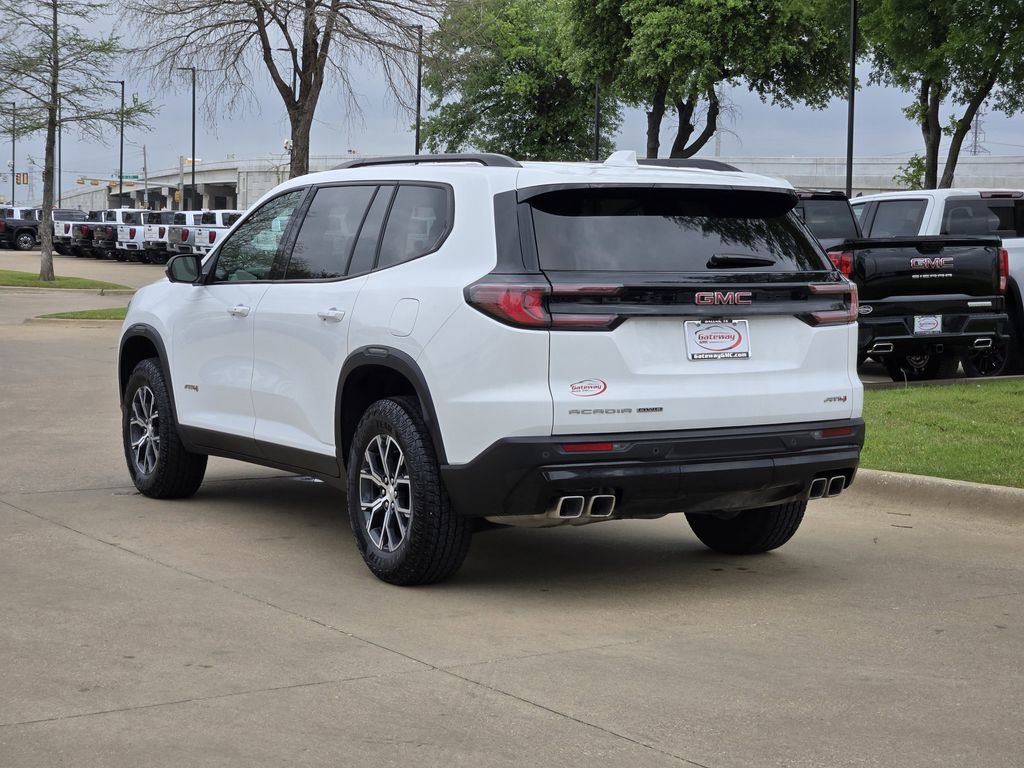 Used 2024 GMC Acadia AT4 w/ Luxury Package image 5