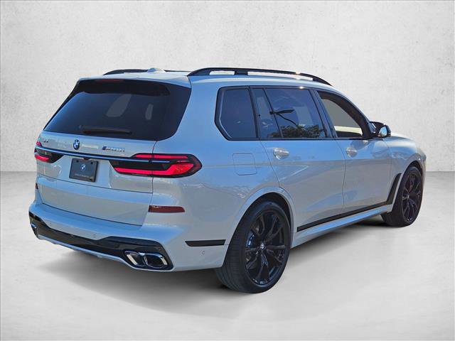 New 2026 BMW X7 M60i w/ Executive Package image 2