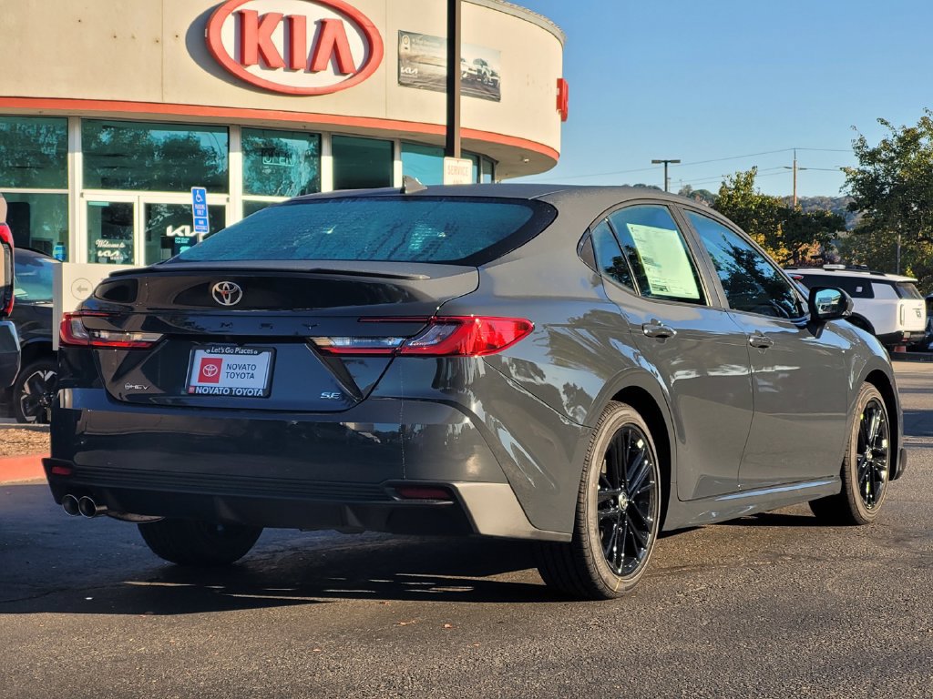New 2026 Toyota Camry SE FWD image 5
