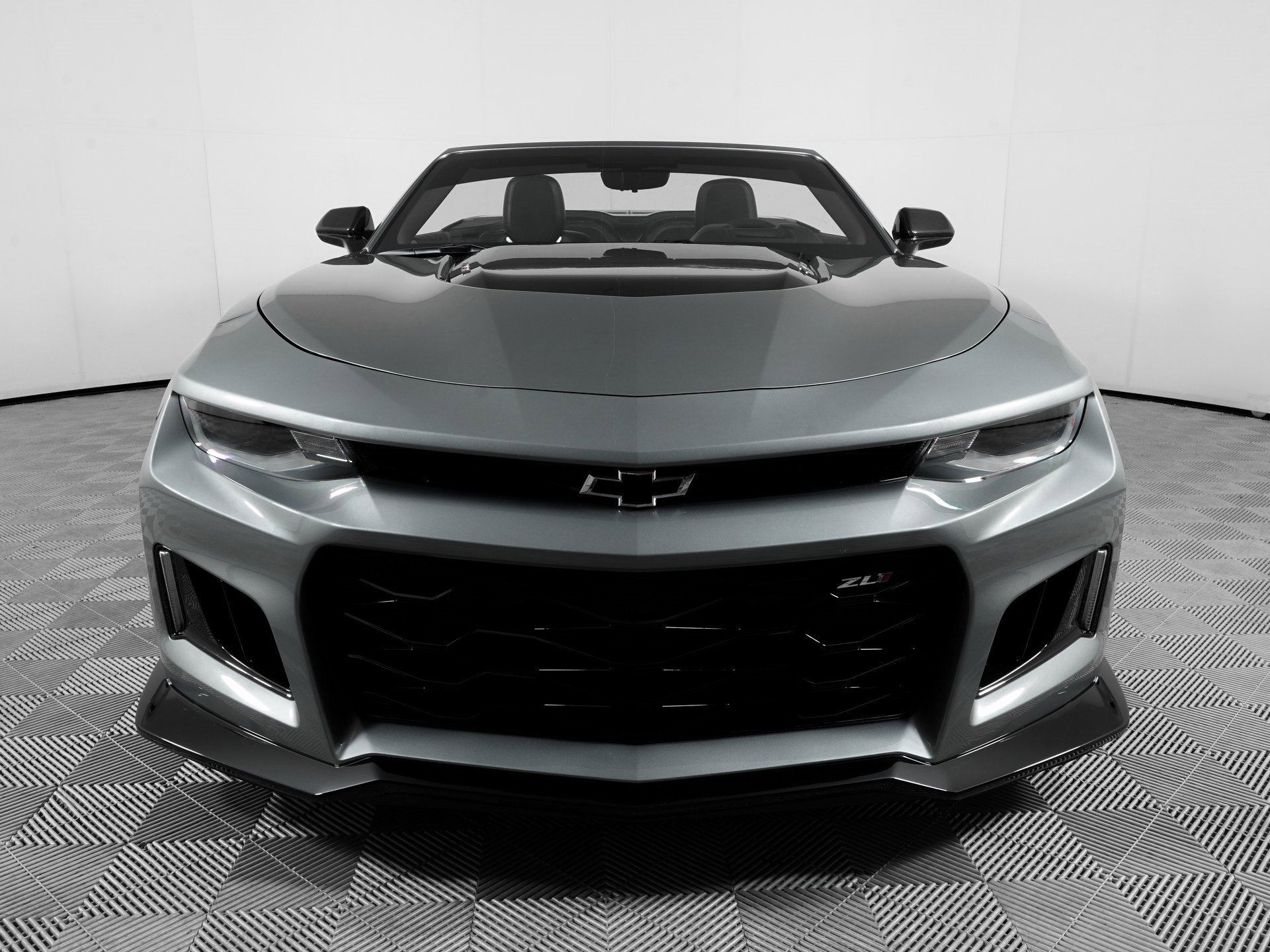 Used 2024 Chevrolet Camaro ZL1 image 2