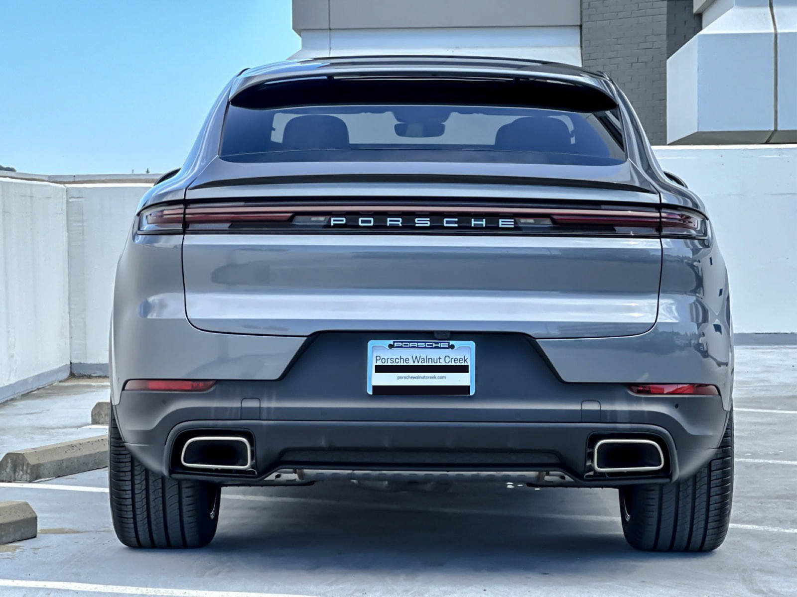 New 2026 Porsche Cayenne Coupe AWD/4WD image 7