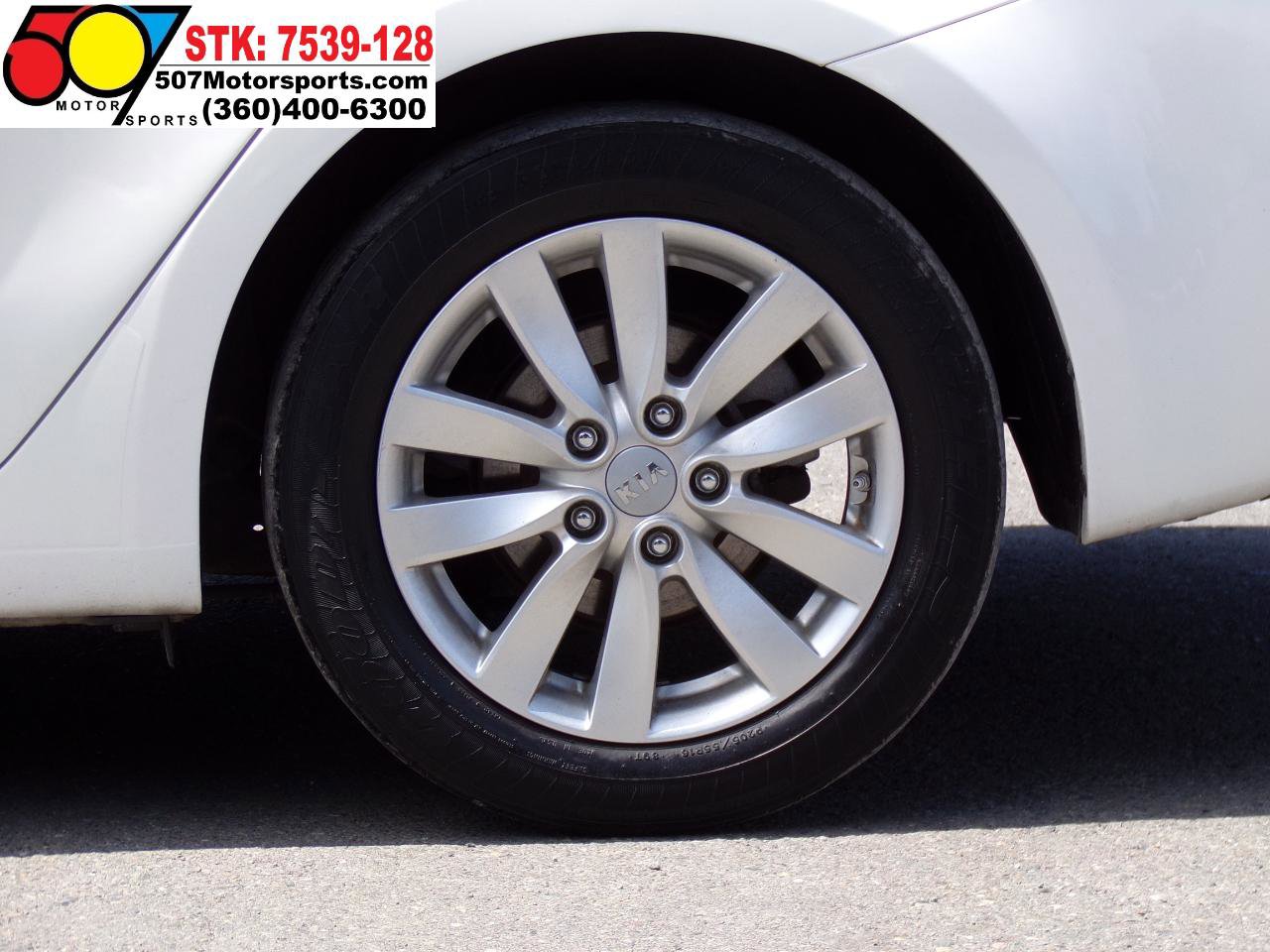 Used 2014 Kia Forte LX w/ Popular Package FWD image 4