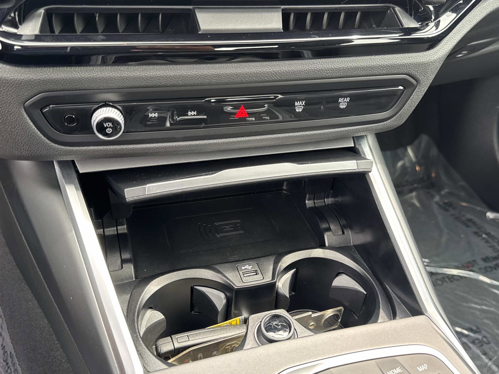 Used 2025 BMW 230i Coupe image 18