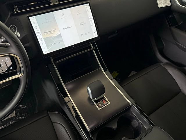 New 2026 Land Rover Range Rover Velar Belgravia AWD/4WD image 35