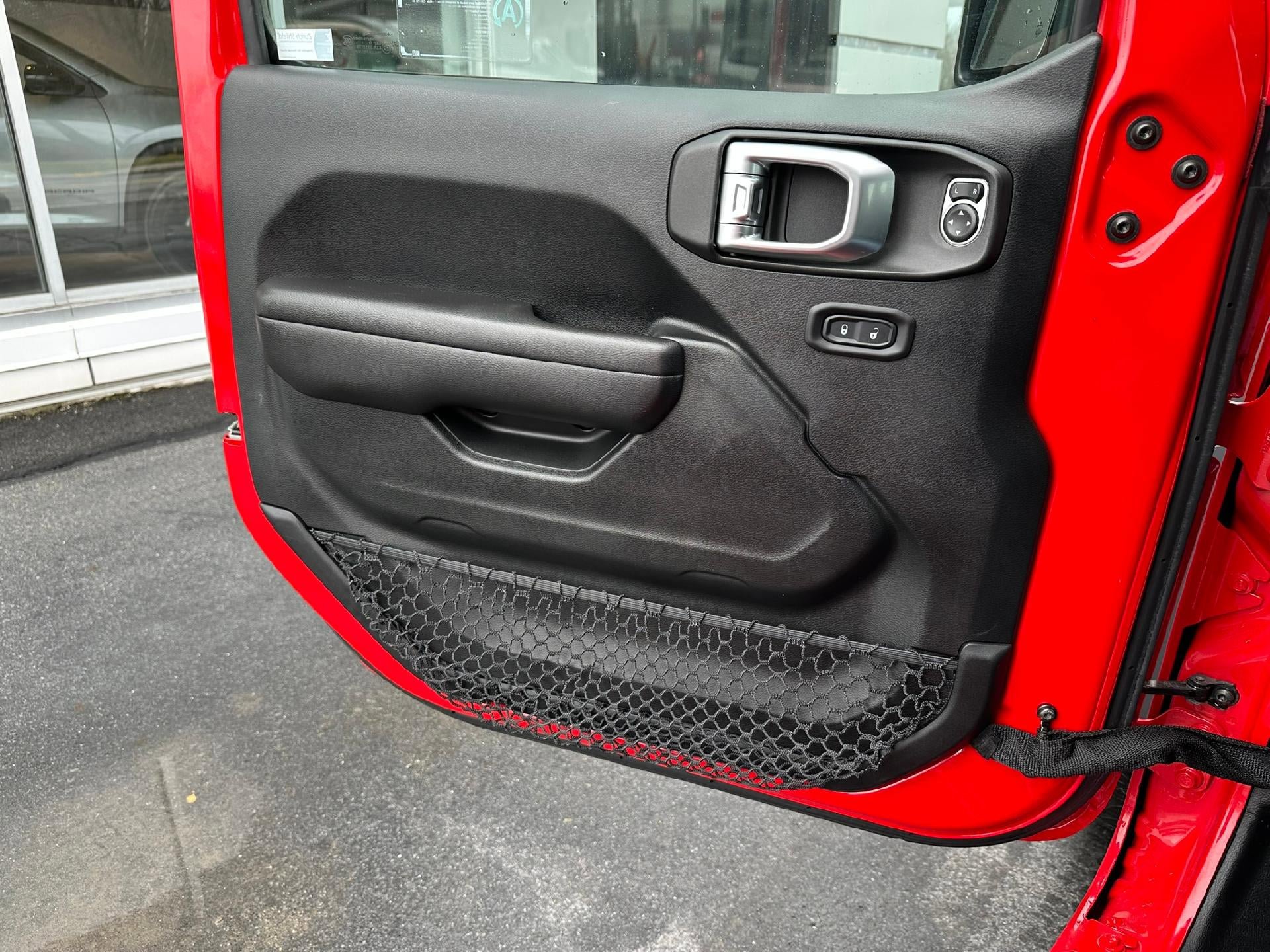 Used 2018 Jeep Wrangler Unlimited Rubicon image 13
