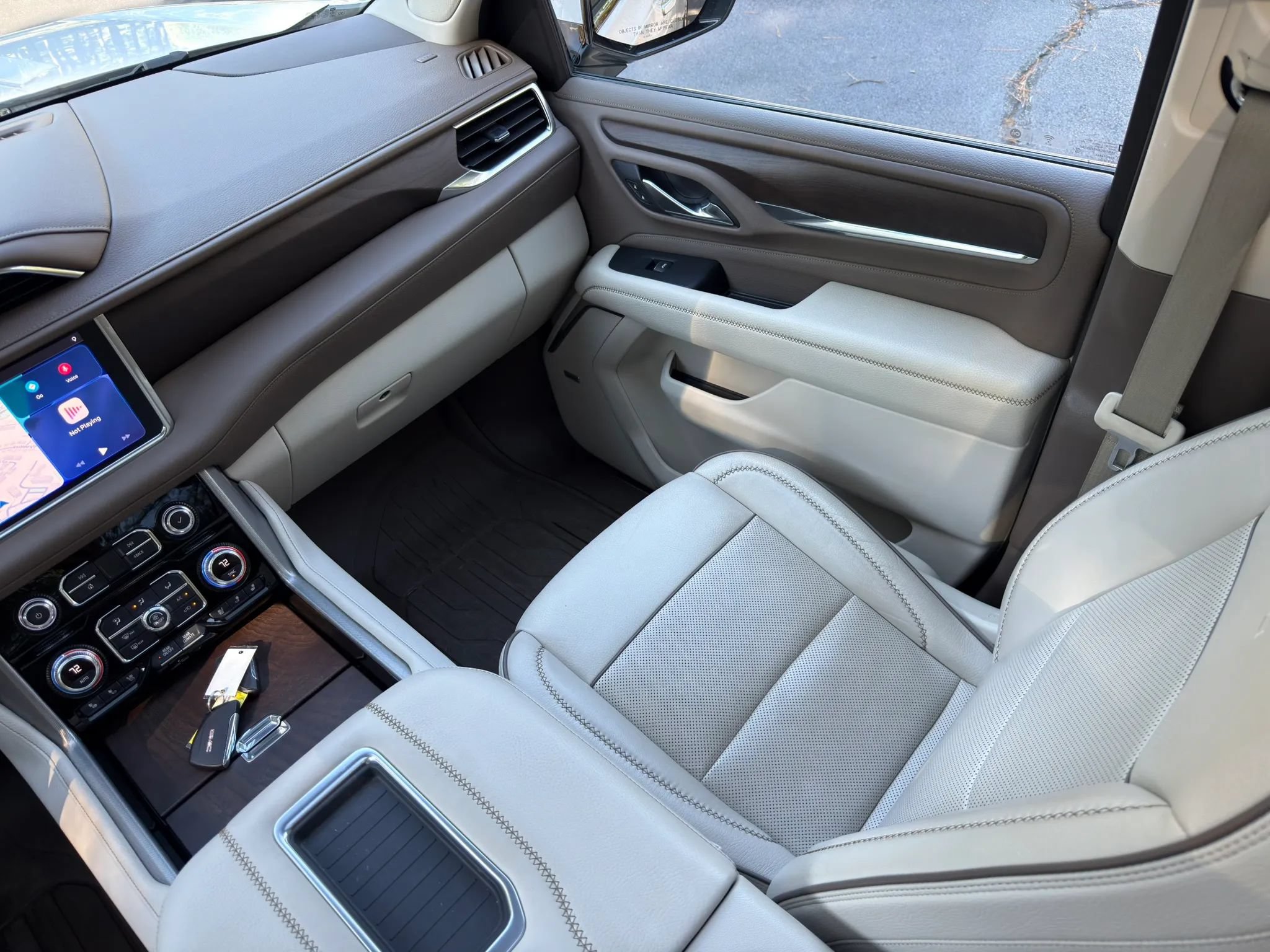 Used 2021 GMC Yukon XL Denali w/ Denali Premium Package RWD image 23