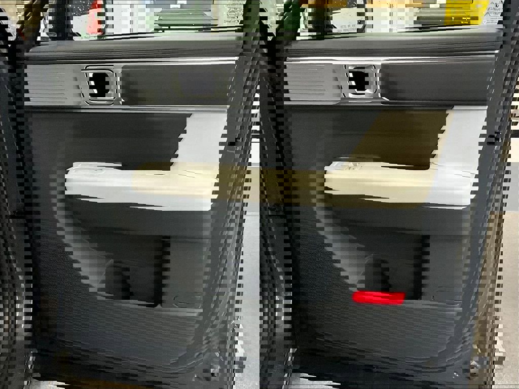 Used 2024 Hyundai Santa Fe SE image 12