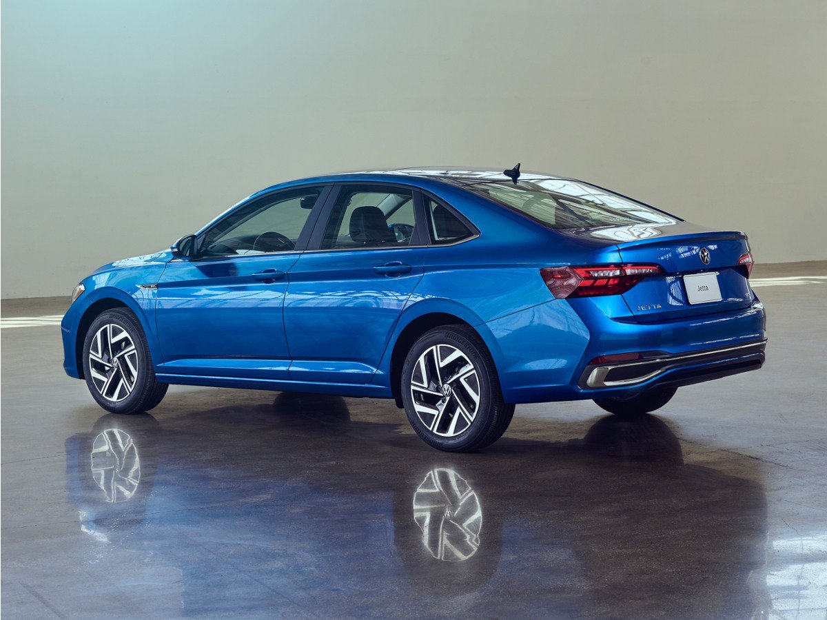 Used 2023 Volkswagen Jetta SE