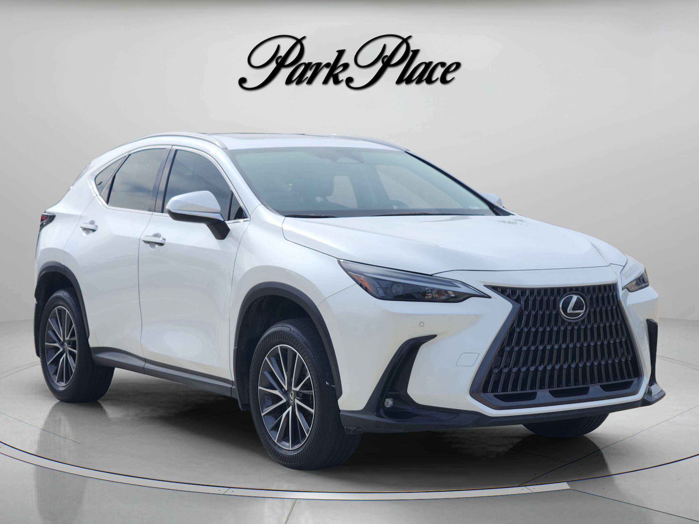Used 2024 Lexus NX 350 AWD image 4