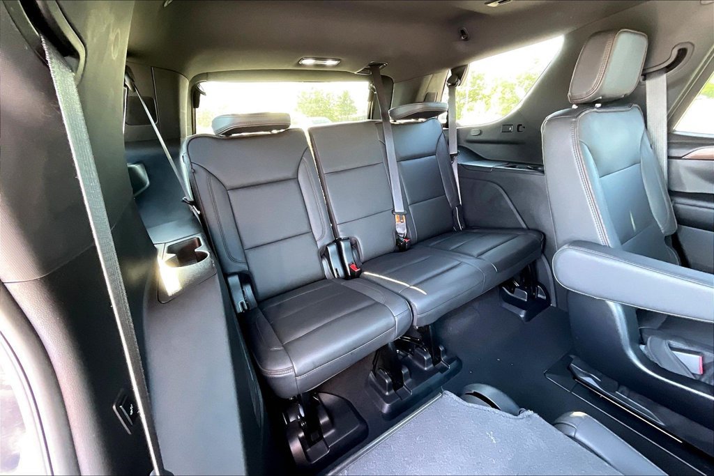 Used 2023 Chevrolet Tahoe High Country AWD/4WD image 7