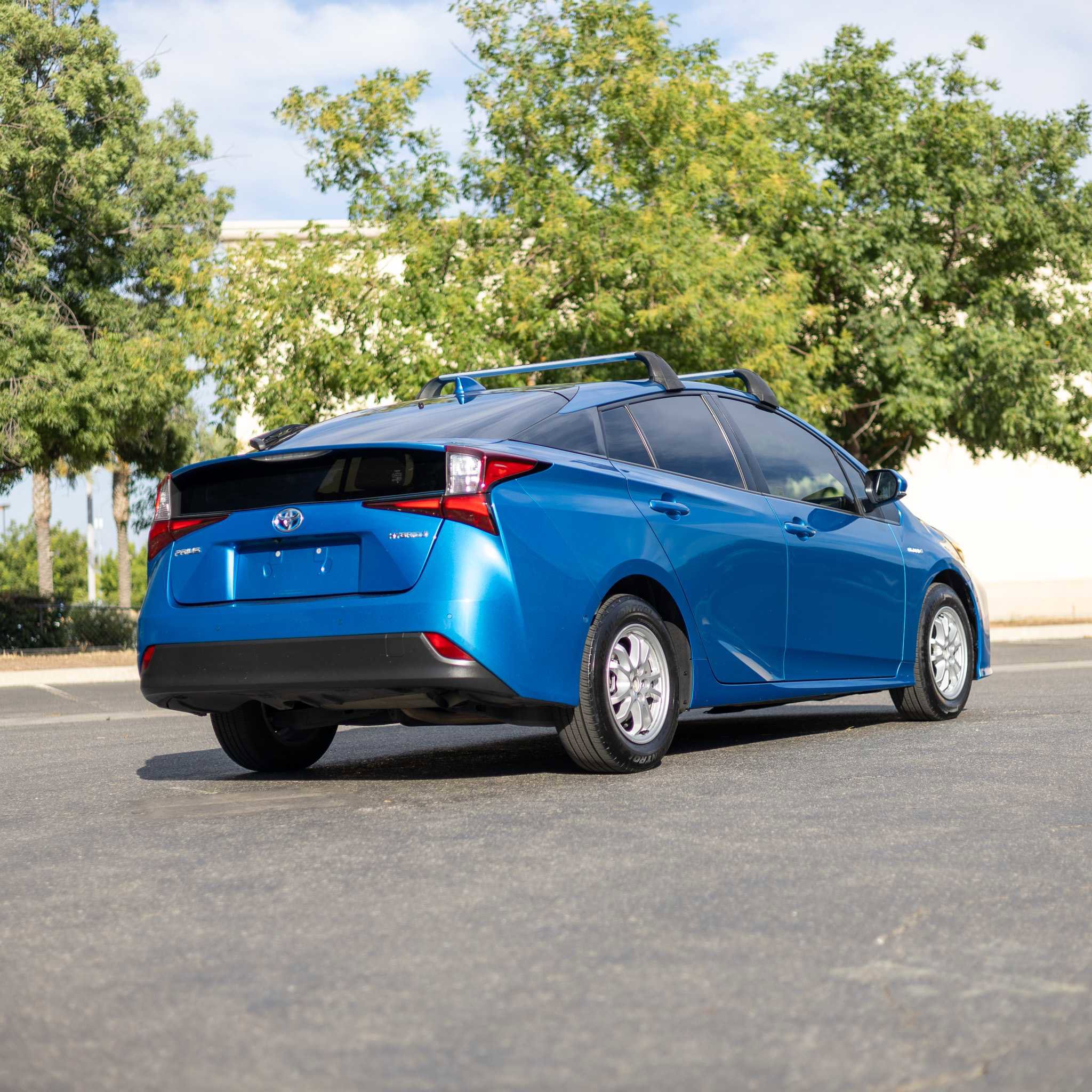 Used 2022 Toyota Prius LE image 7