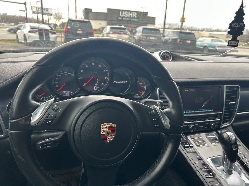 Used 2013 Porsche Panamera 4 image 7
