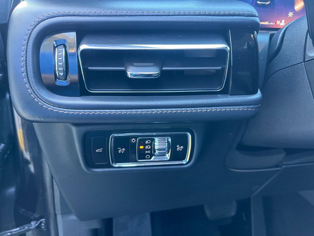 Used 2026 Lincoln Aviator Reserve AWD/4WD image 39