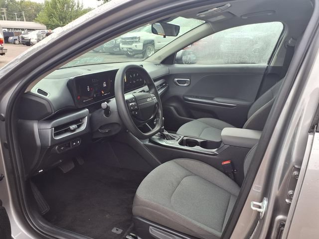 Used 2025 Kia K4 FWD image 18