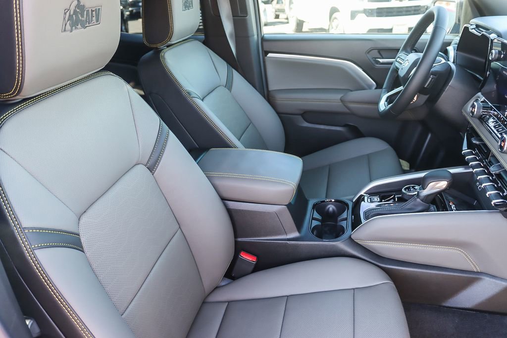 New 2026 Chevrolet Colorado ZR2 w/ ZR2 Bison Edition image 14