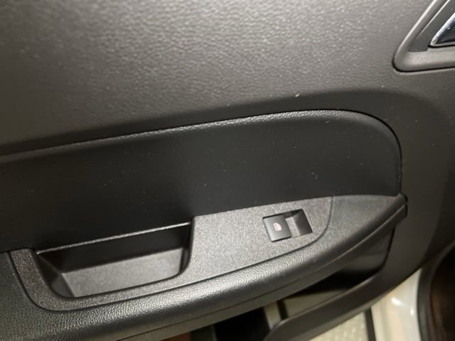 Used 2017 GMC Terrain SLE image 47