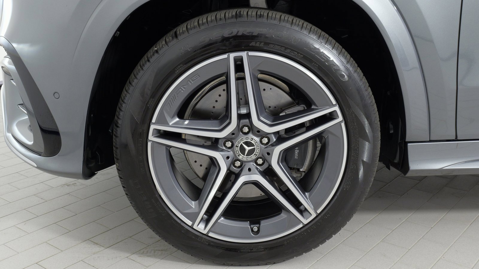 Used 2024 Mercedes-Benz GLS 450 4MATIC w/ AMG Line Exterior image 72